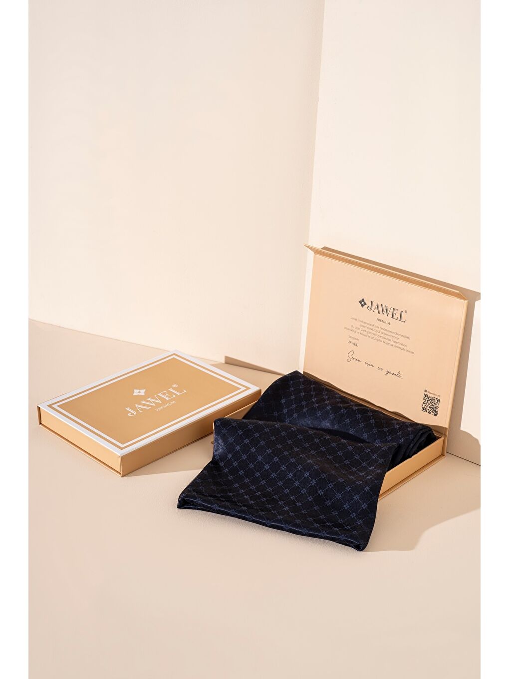 Lacivert Kadın Küçük Kareli Modal Floş Şal-2