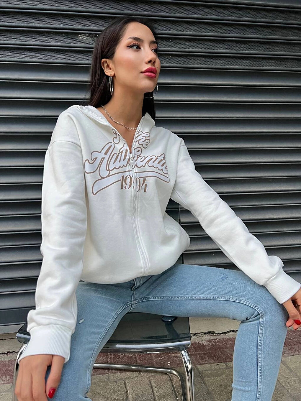 hazelin Beyaz Kadın Beyaz Baskılı Kapüşonlu Fermuarlı Oversize Sweatshirt HZL24W ZK12741 - 3