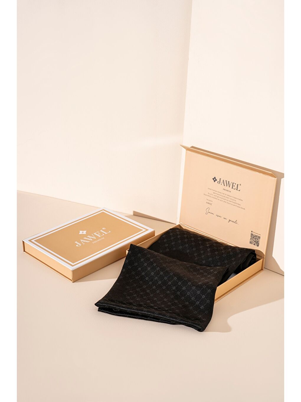 Siyah Kadın Küçük Kareli Modal Floş Şal-2