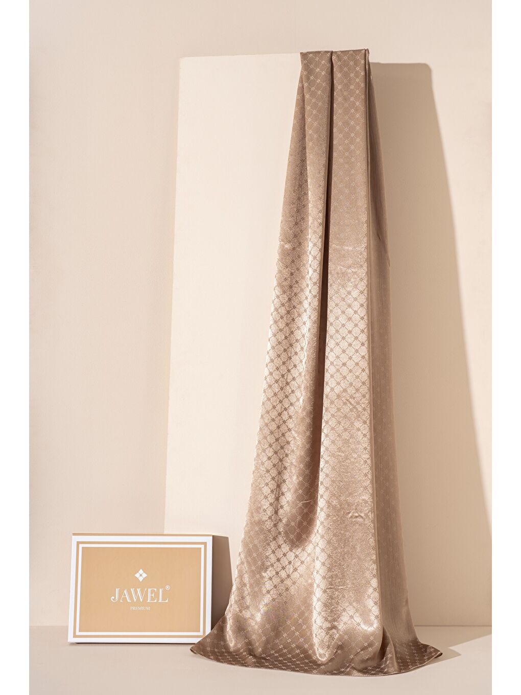 Kahverengi Kadın Küçük Kareli Modal Floş Şal