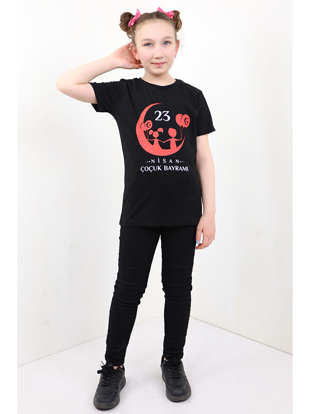 Siyah Unisex Çocuk 23 Nisan Baskılı Tişört-1