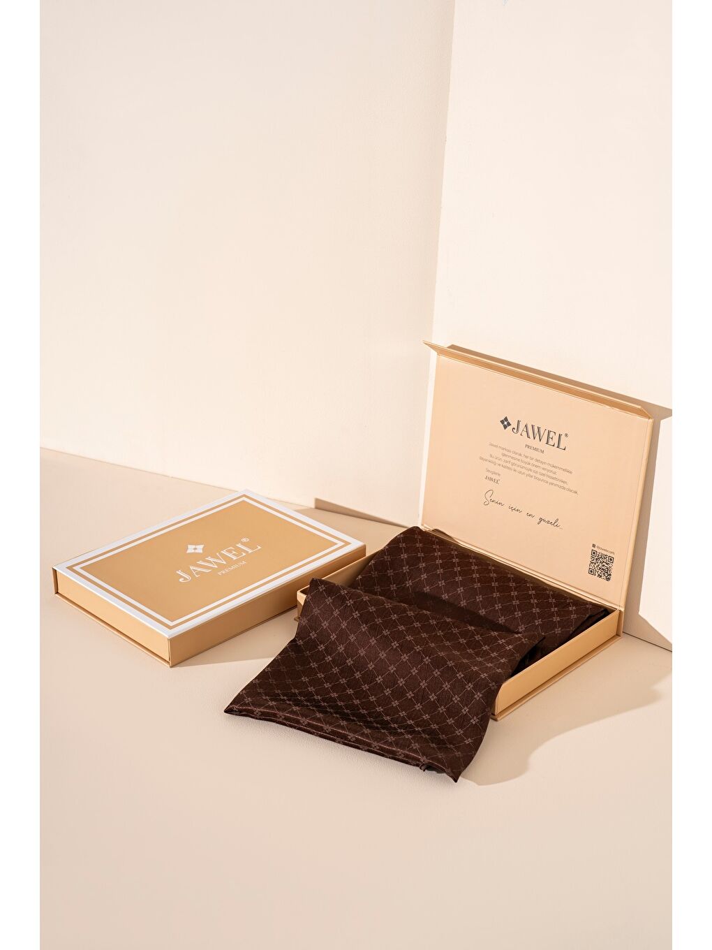 Kahverengi Kadın Küçük Kareli Modal Floş Şal-2