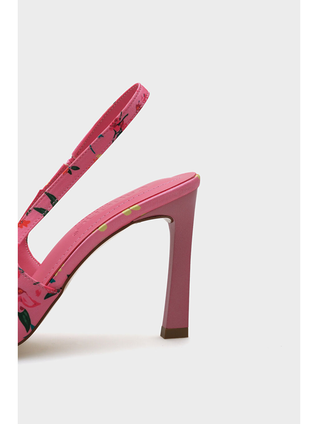 Fuşya Rebeca Arkası Açık Sivri Burunlu Yüksek Topuklu Çiçek Desenli Kadın Ayakkabı-3