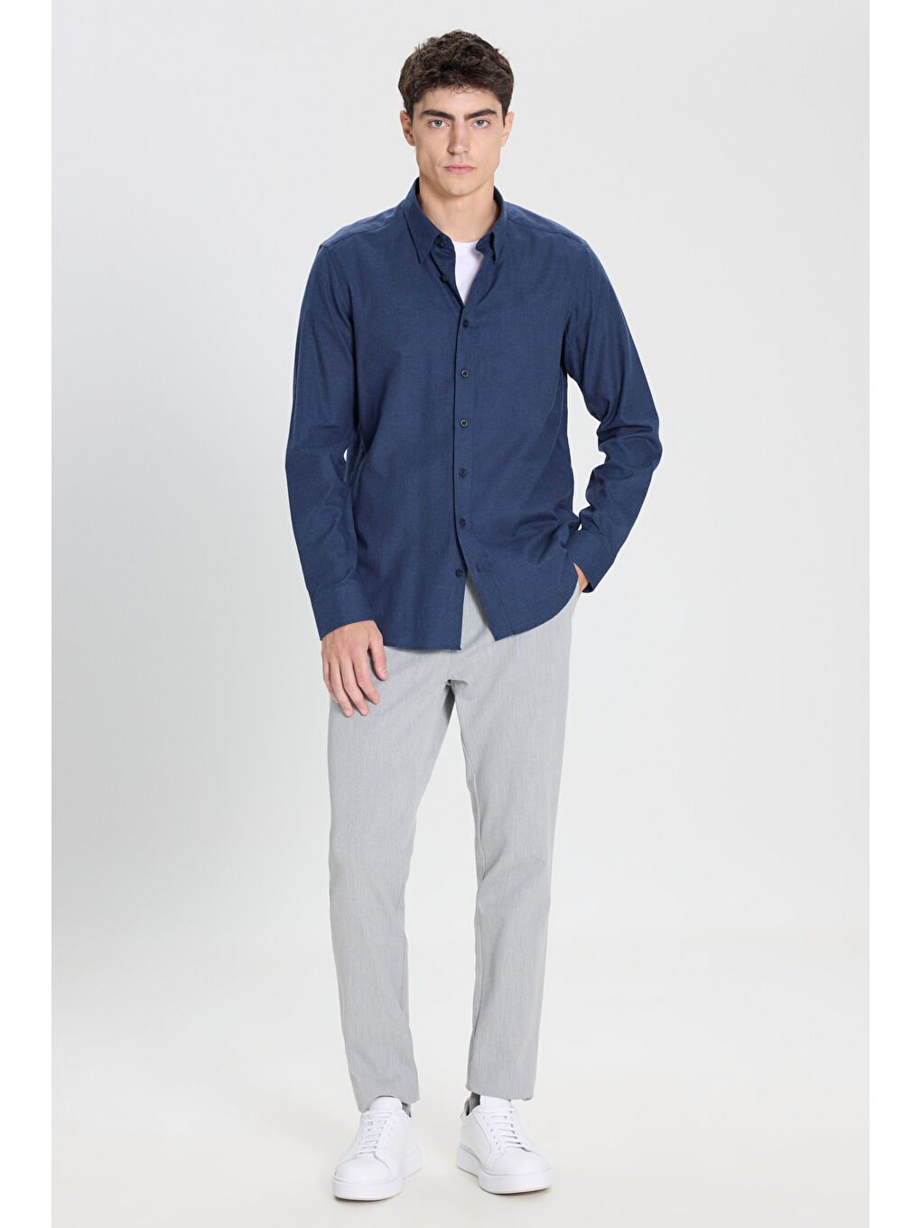 Erkek Lacivert %100 Pamuk Slim Fit Dar Kesim Düğmeli Yaka Flanel Gömlek-1