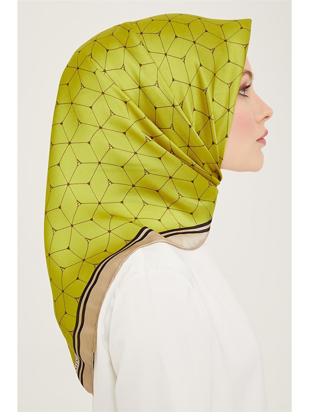 Yeşil Monogram Desenli Sura İpek Eşarp 24Ya9166 85 31-1