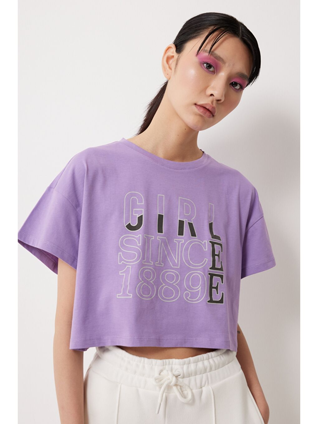 Loose Fit Rahat Kesim %100 Pamuk Bisiklet Yaka Mor Tişört-1