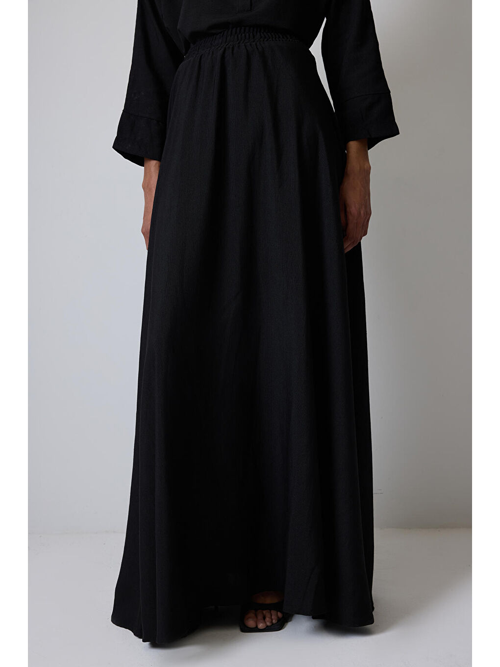 Siyah Gömlek Etek Takım-4