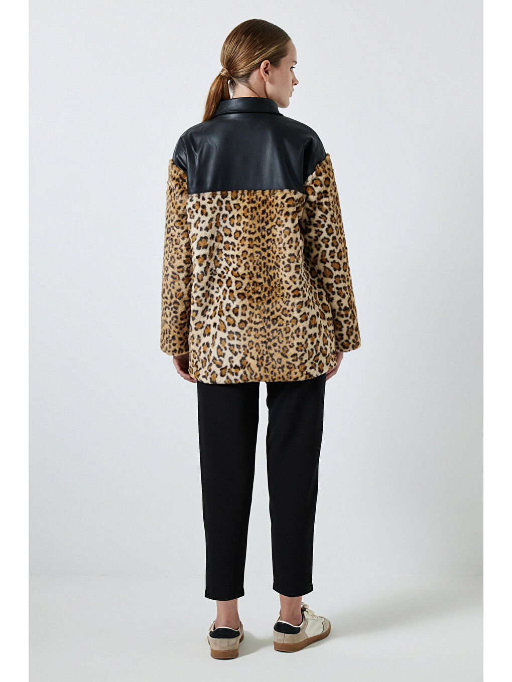 Siyah Leopar Garnili Kaban-2