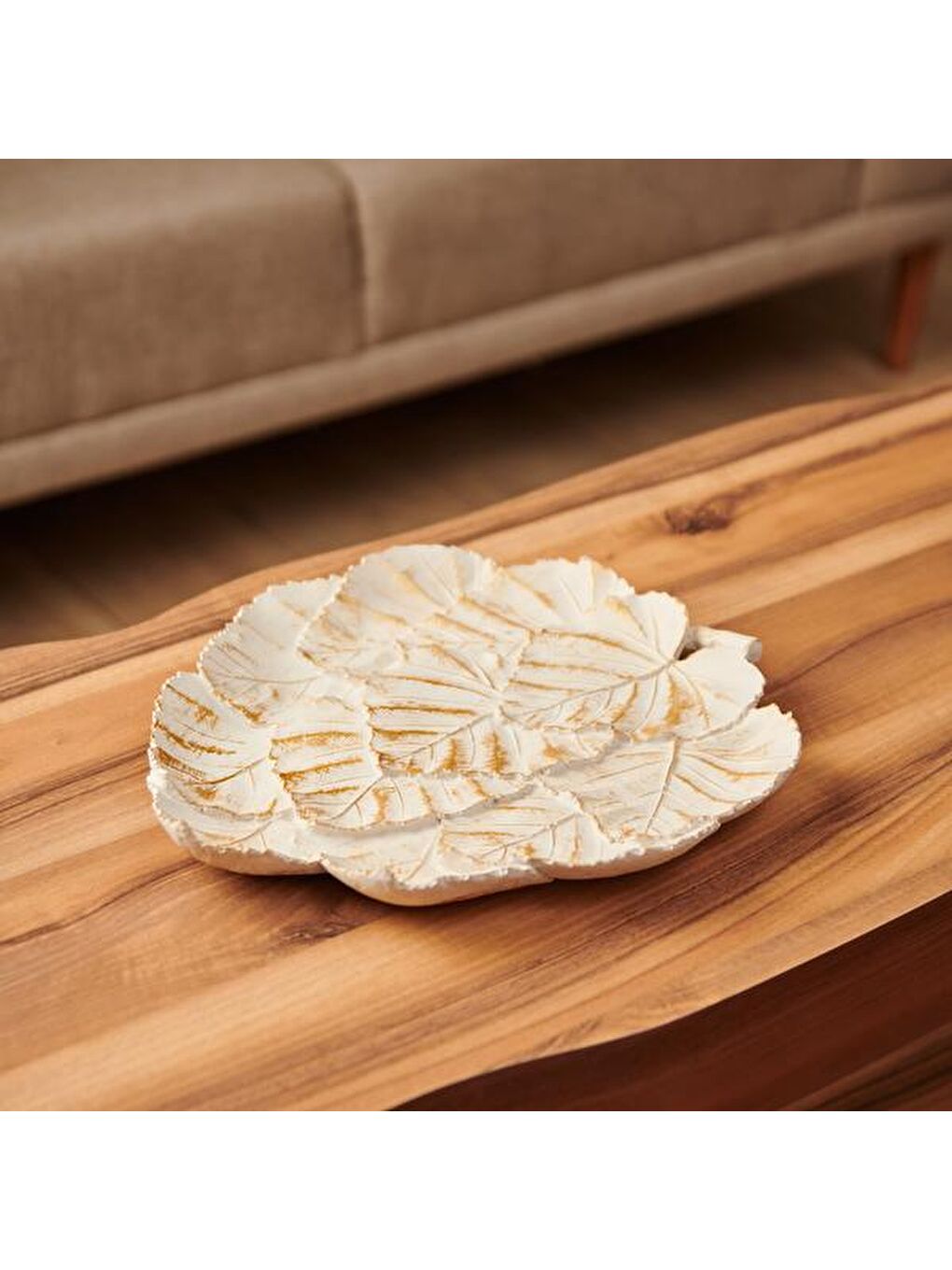 Beyaz Dekoratif Spring Tabak - 29x32 cm