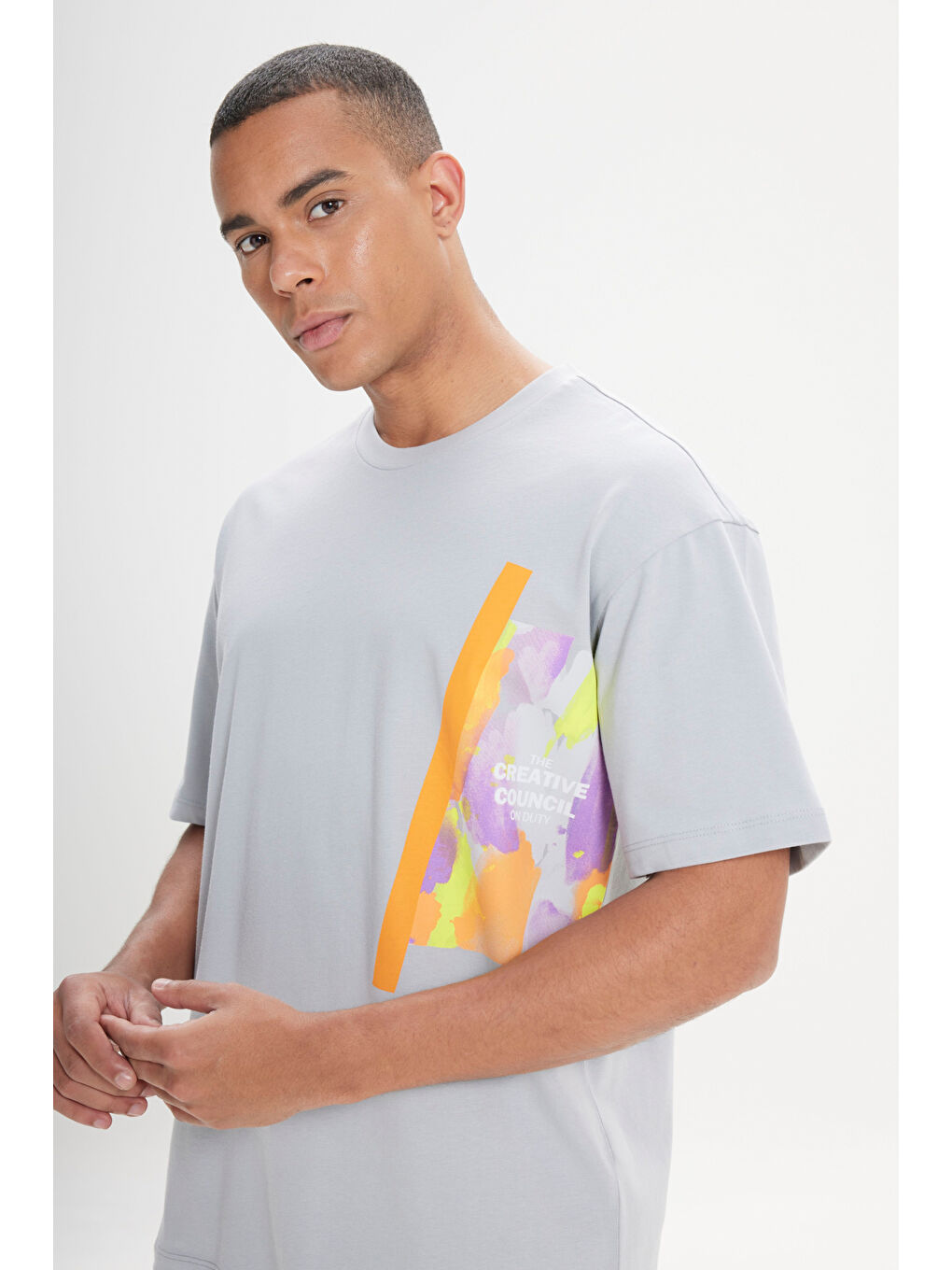 Erkek Gri Loose Fit Bol Kesim %100 Pamuk Yumuşak Dokulu Baskılı Bisiklet Yaka Tişört-2