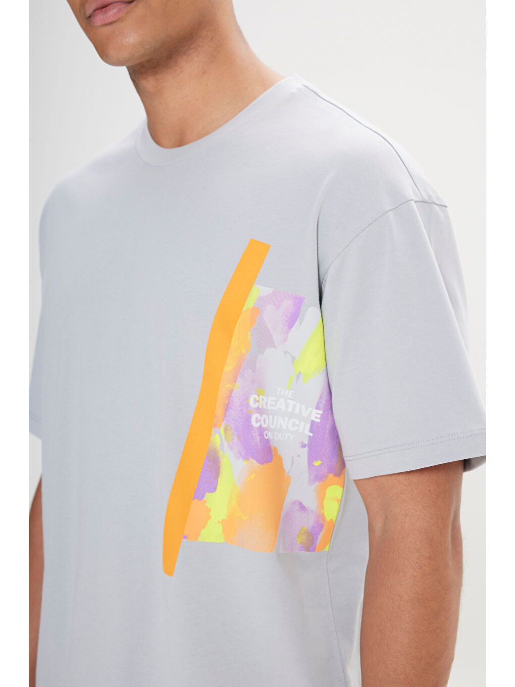 Erkek Gri Loose Fit Bol Kesim %100 Pamuk Yumuşak Dokulu Baskılı Bisiklet Yaka Tişört-3