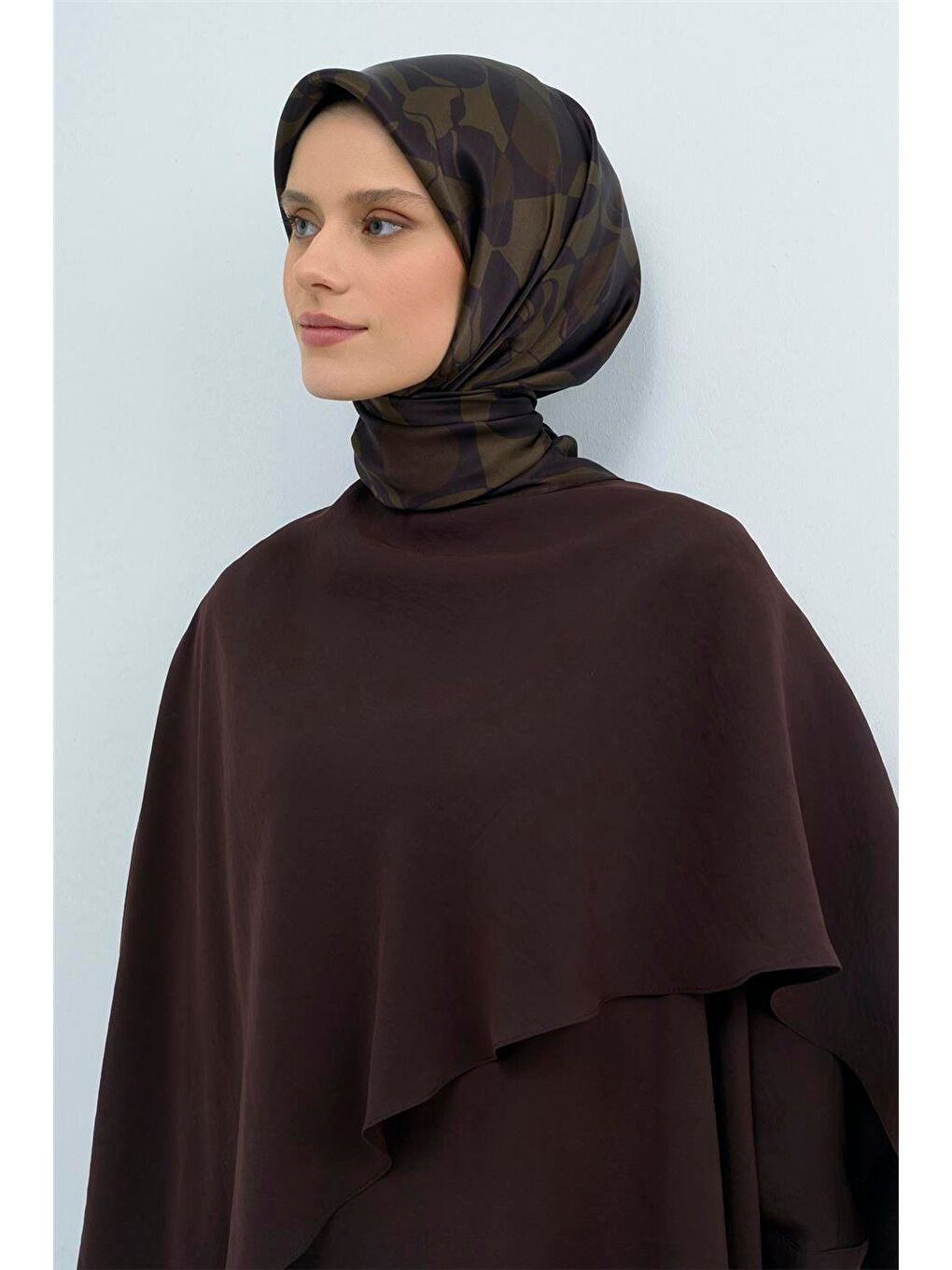 Kahverengi Saf İpek Twill Eşarp 9551D 54