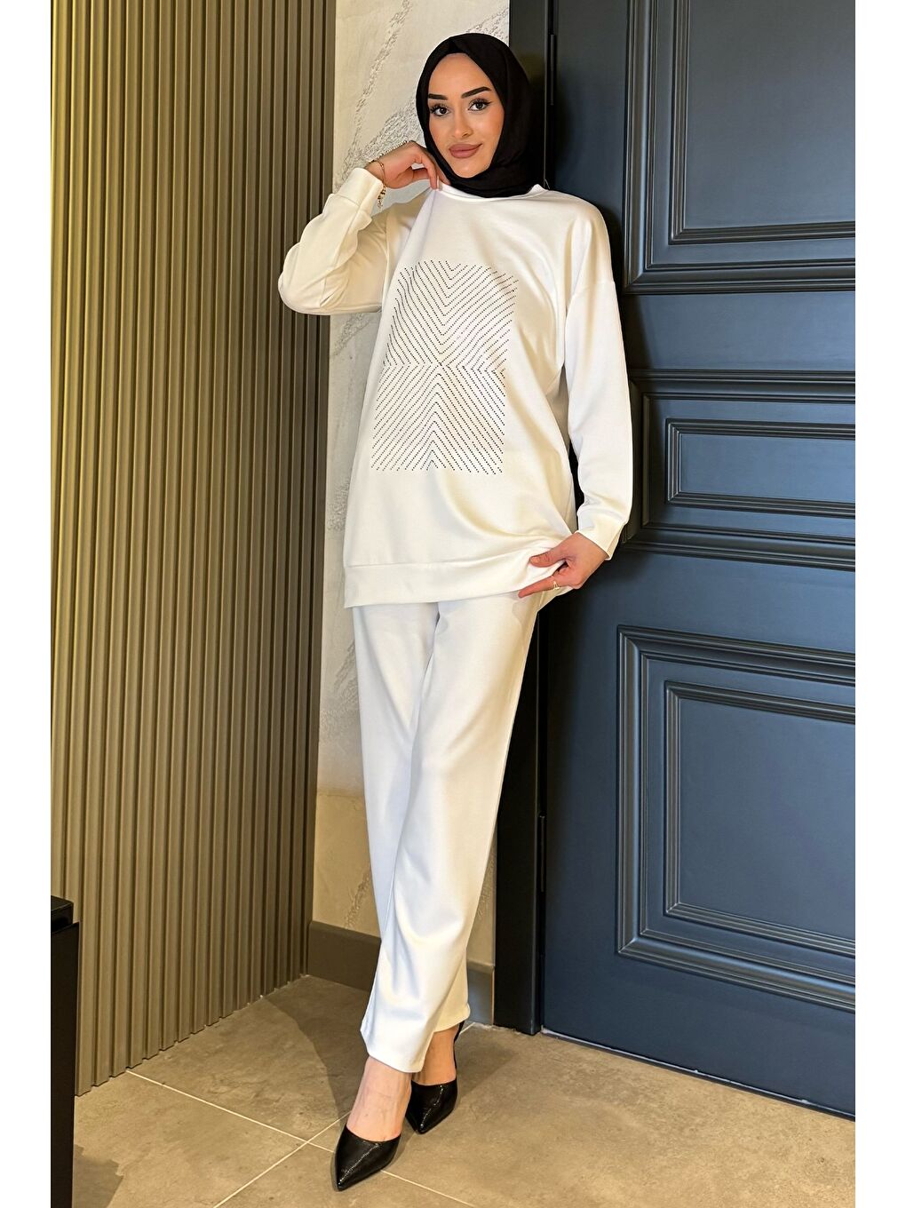 Beyaz Ön Taşlı Bisiklet Yaka Büyük Beden Tesettür Tunik Pantolon İkili Takım-1