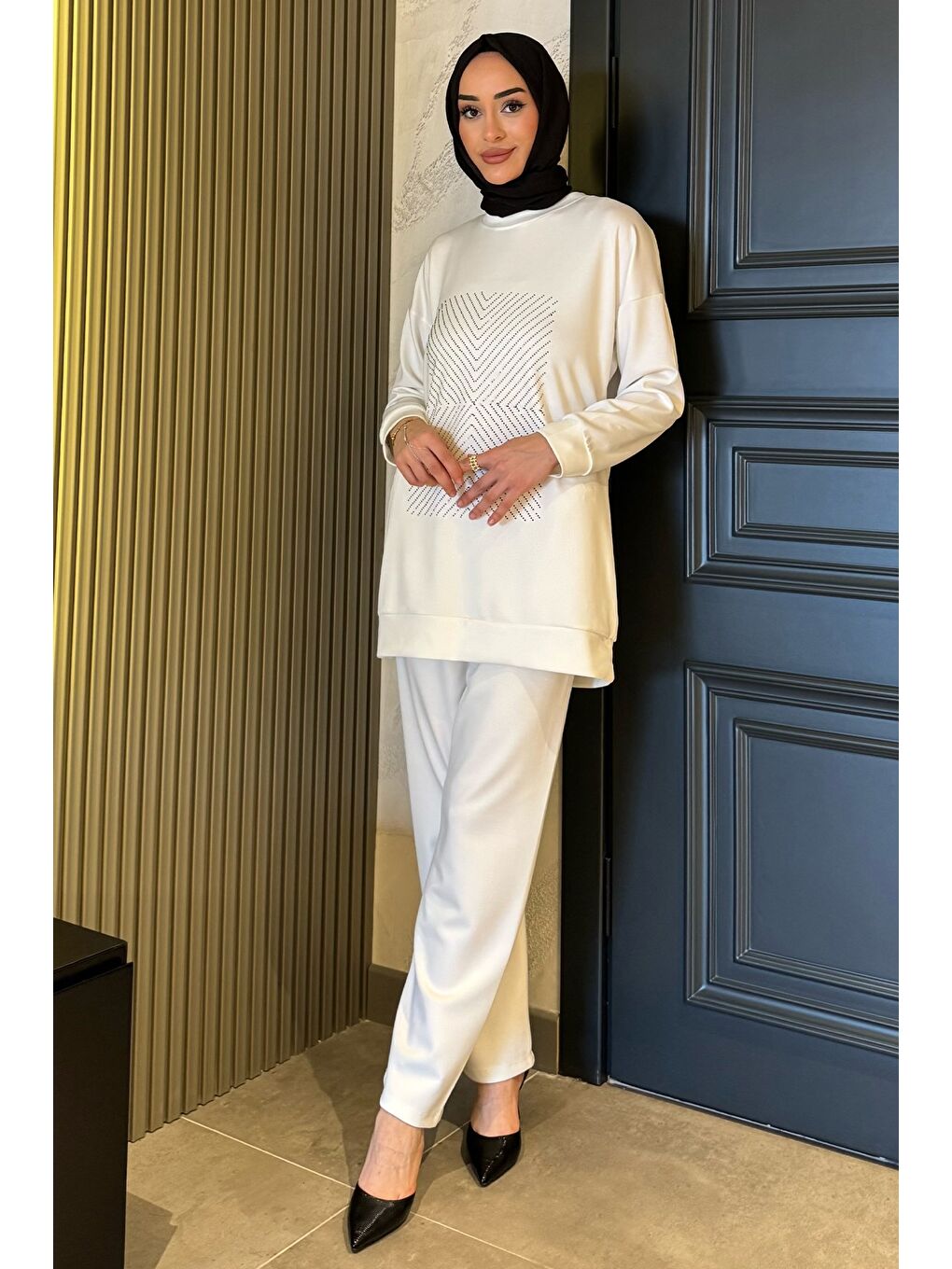 Beyaz Ön Taşlı Bisiklet Yaka Büyük Beden Tesettür Tunik Pantolon İkili Takım-2