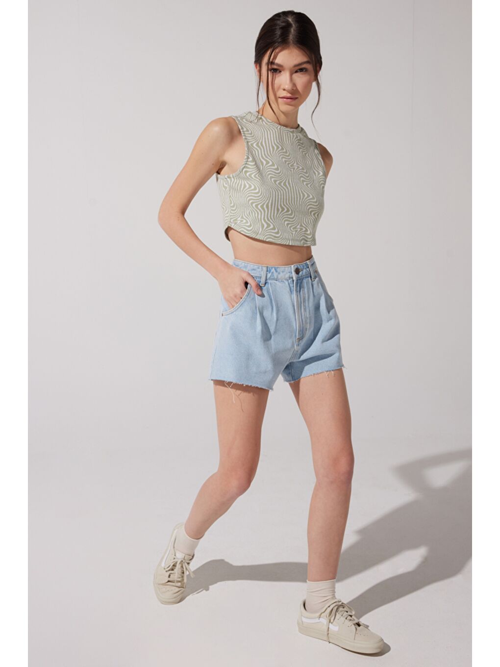 Stella Regular Fit Normal Kesim Yüksek Bel Açık Mavi Jean Jean Şort-1