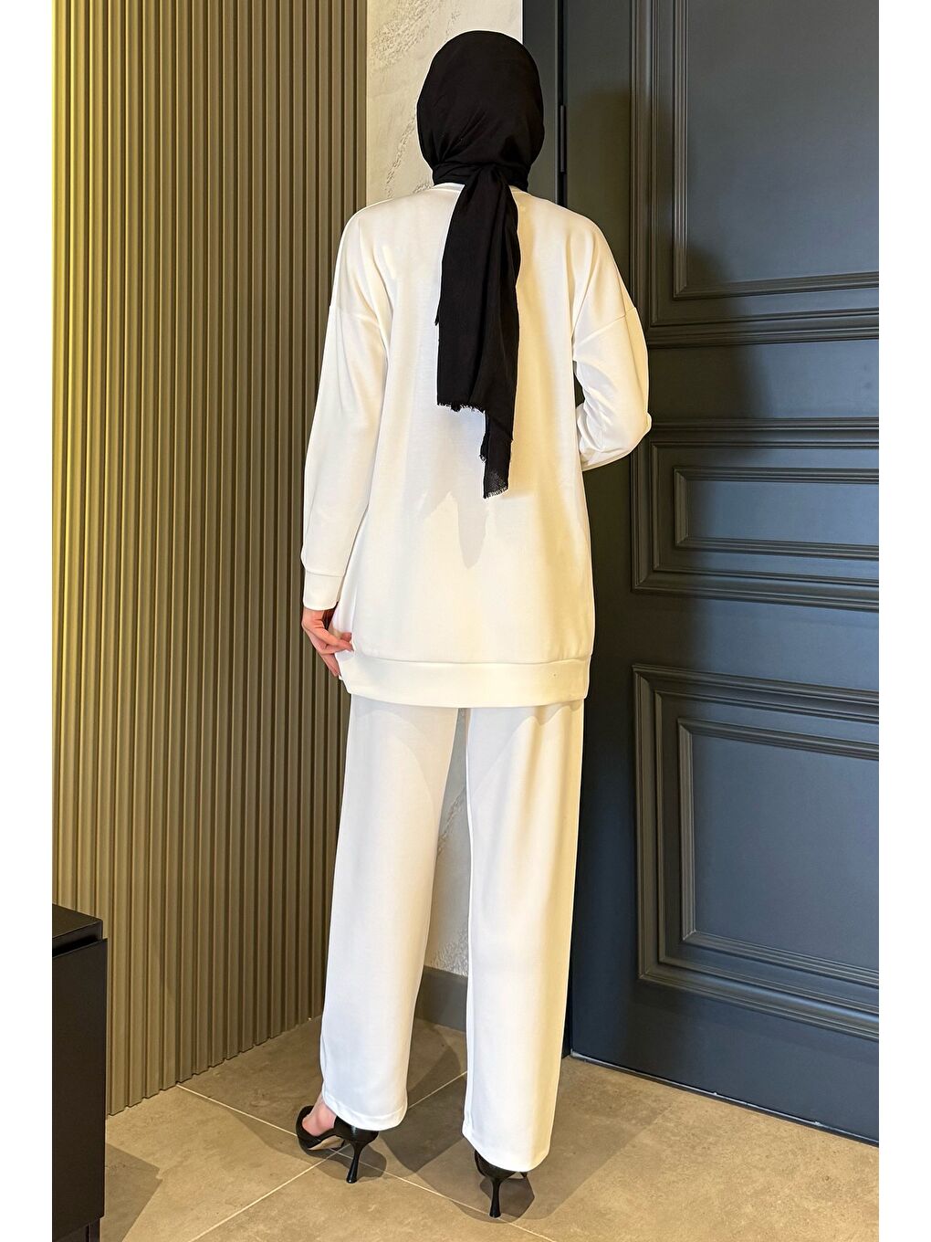 Beyaz Ön Taşlı Bisiklet Yaka Büyük Beden Tesettür Tunik Pantolon İkili Takım-7