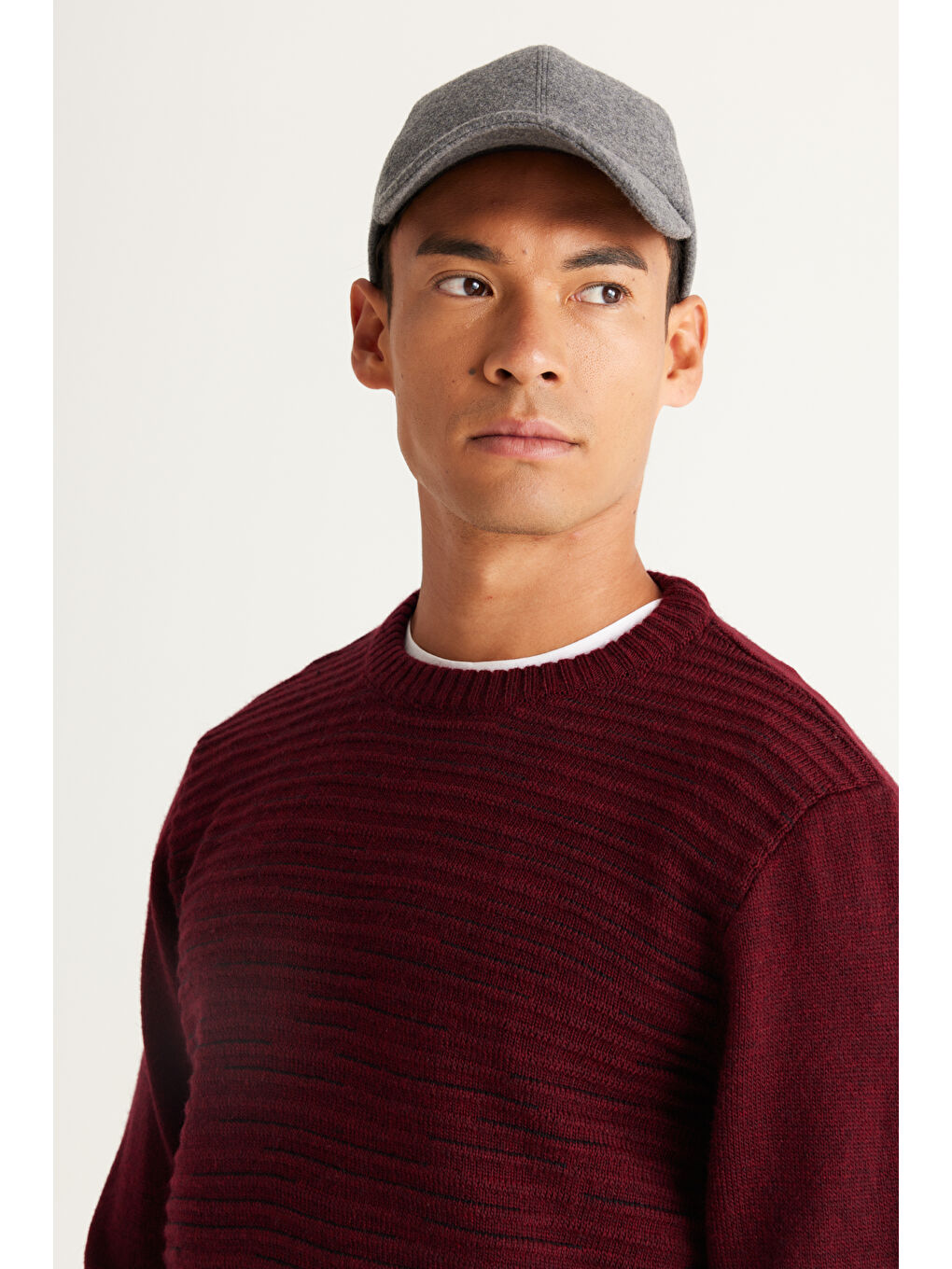 Erkek Bordo-Siyah Standart Fit Normal Kesim Bisiklet Yaka Desenli Triko Kazak-1