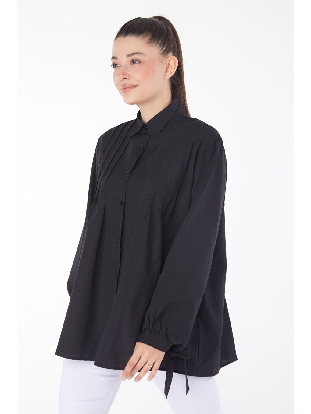 Gömlek Yaka Kadın Siyah Kolları Bağcıklı Gömlek - 25885-1