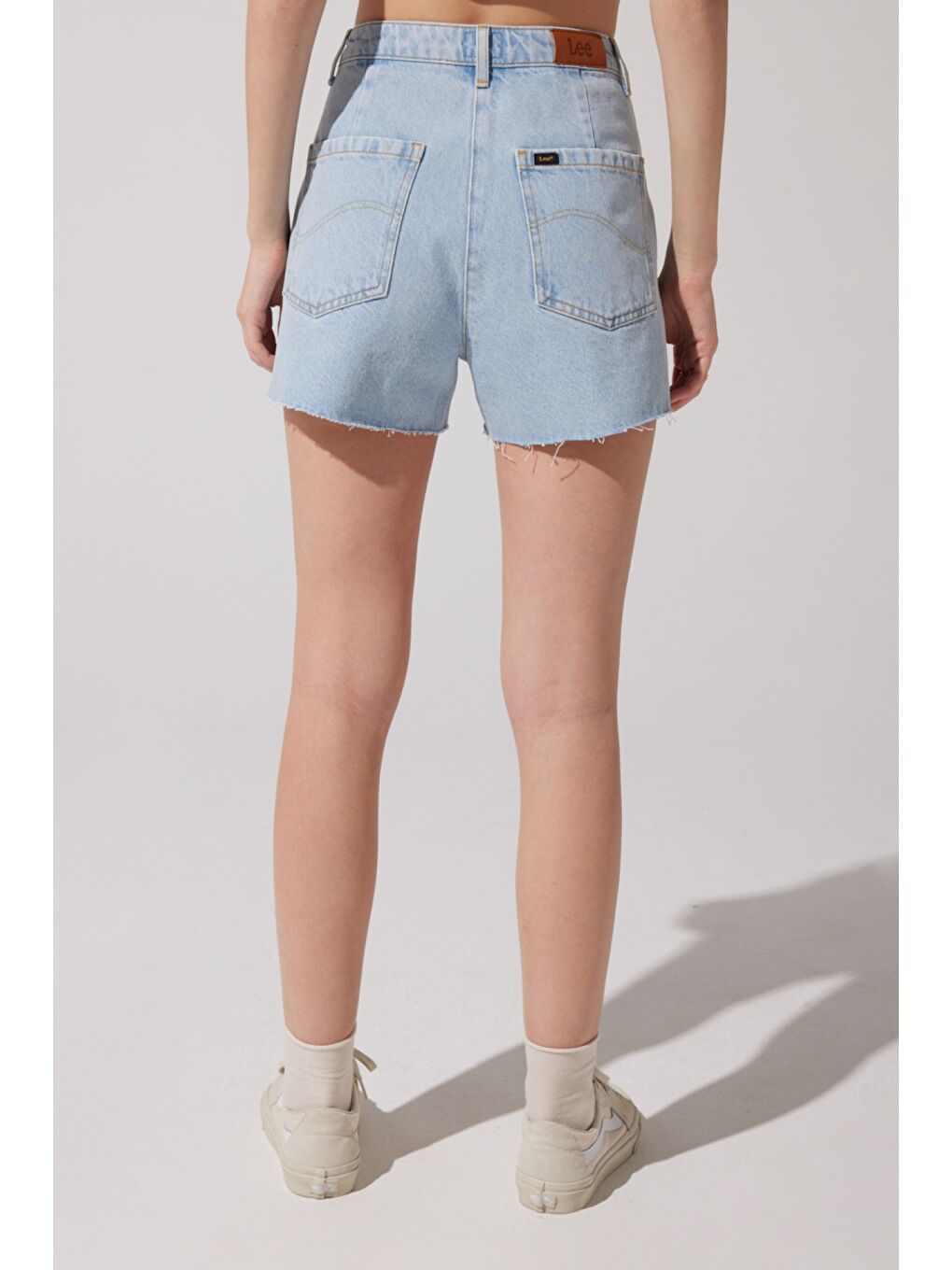 Stella Regular Fit Normal Kesim Yüksek Bel Açık Mavi Jean Jean Şort-4