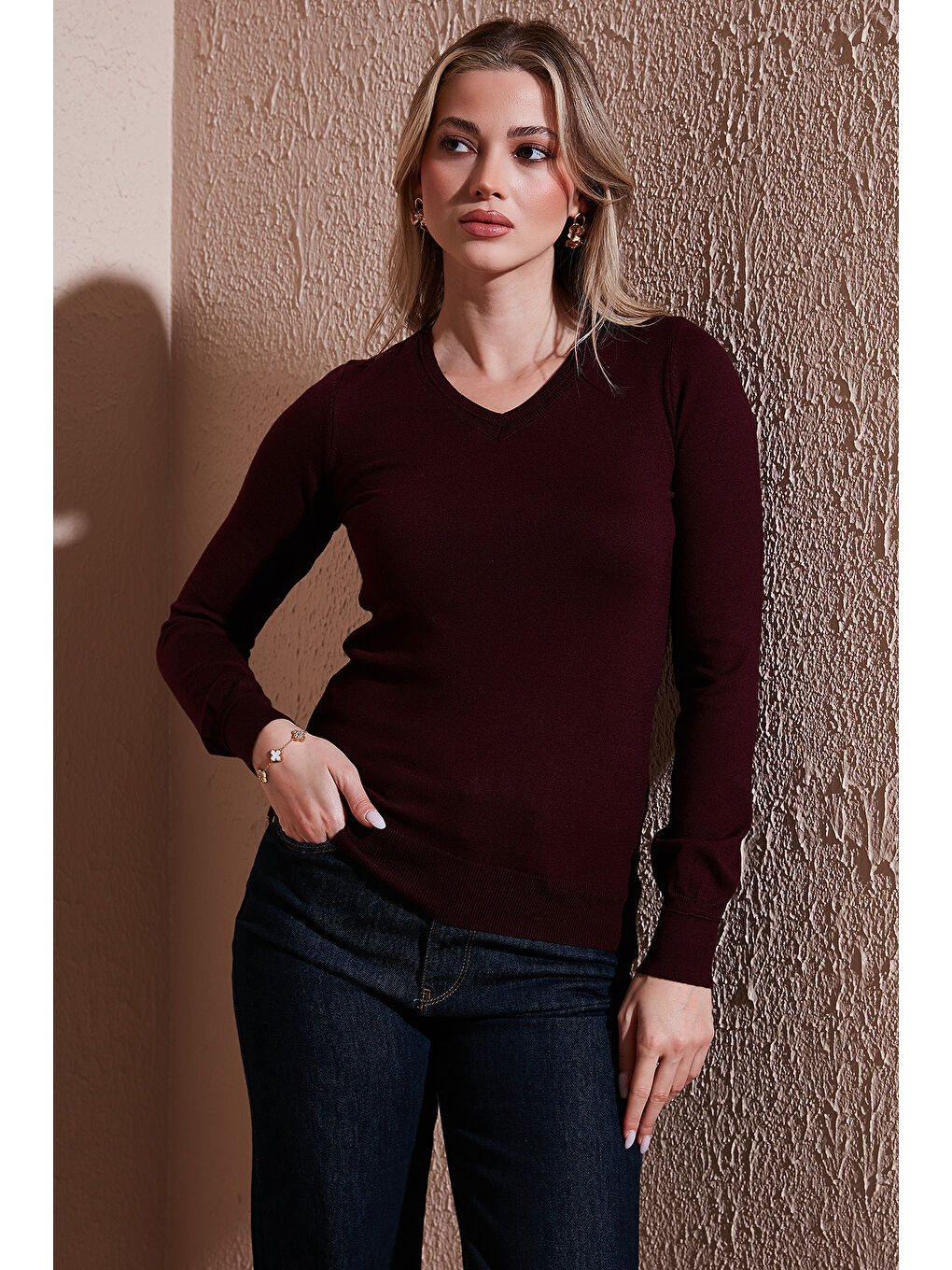 Bordo Regular Fit V Yaka Kadın Kazak 25K0778K1-2