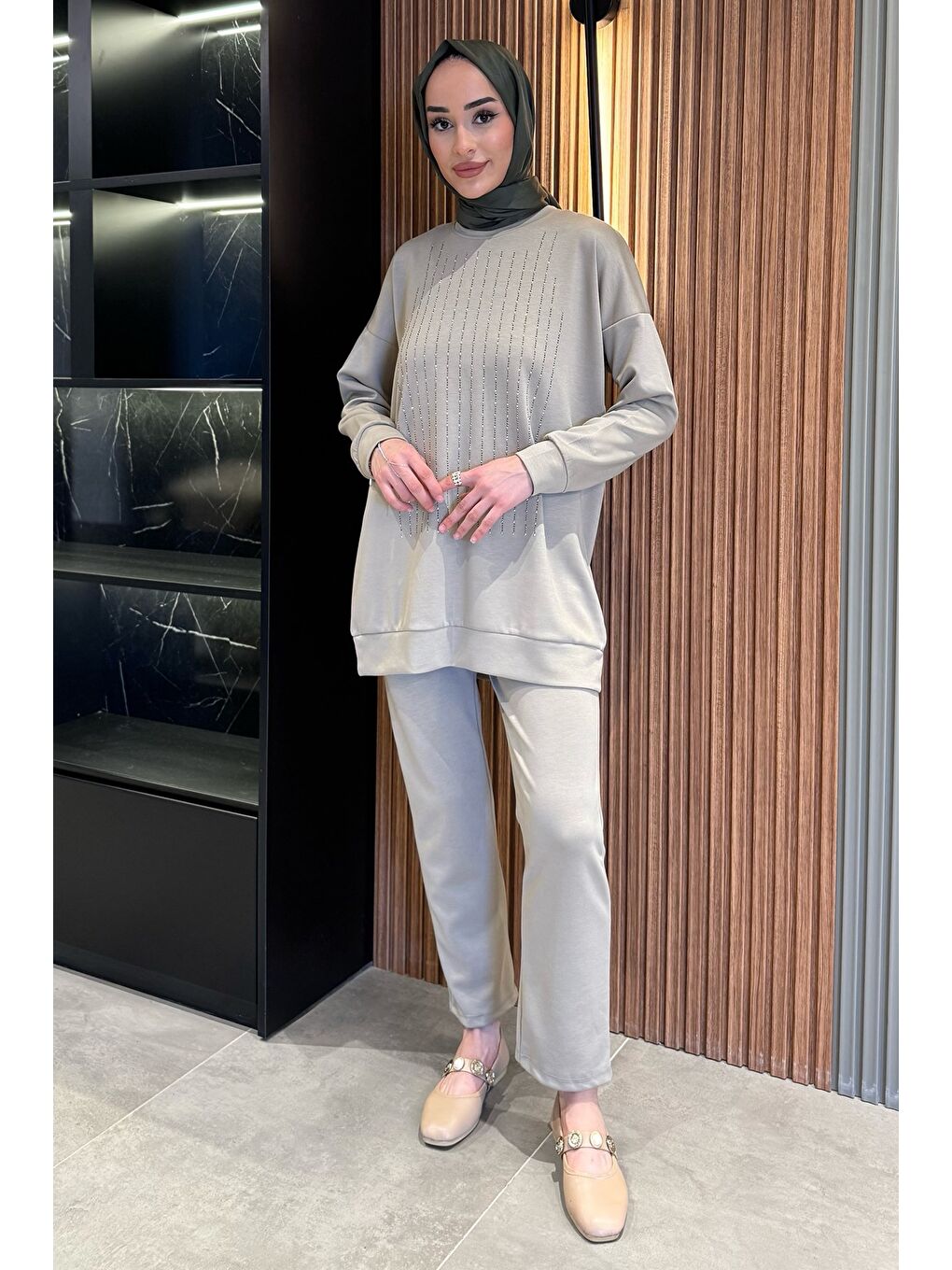 Bej Bisiklet Yaka Ön Taşlı Büyük Beden Tesettür Tunik Pantolon İkili Takım-2