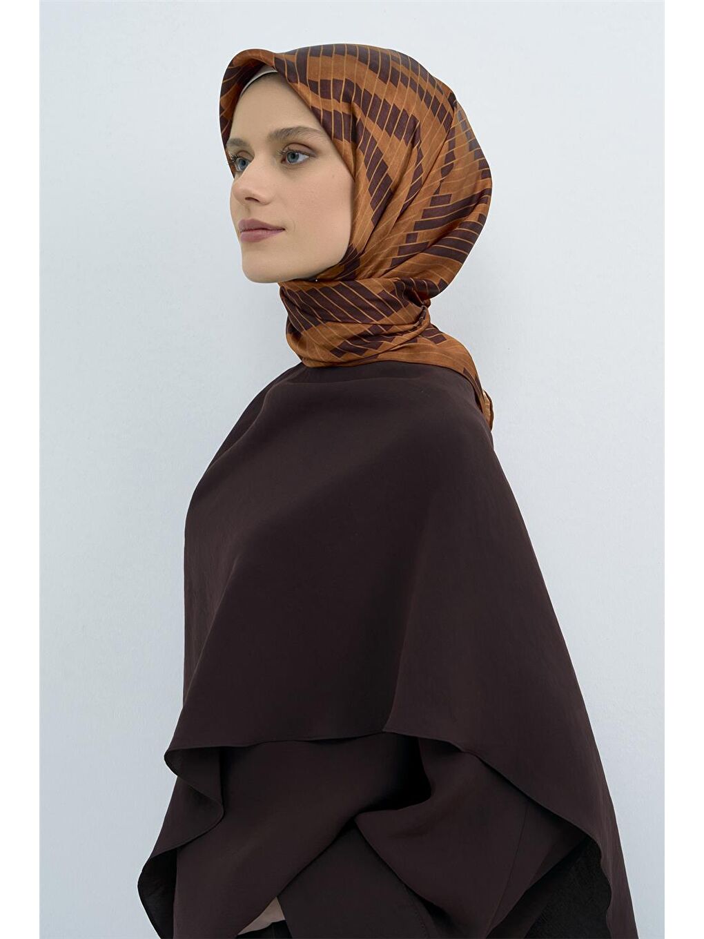 Kahverengi Saf İpek Twill Eşarp 9525D 55-3