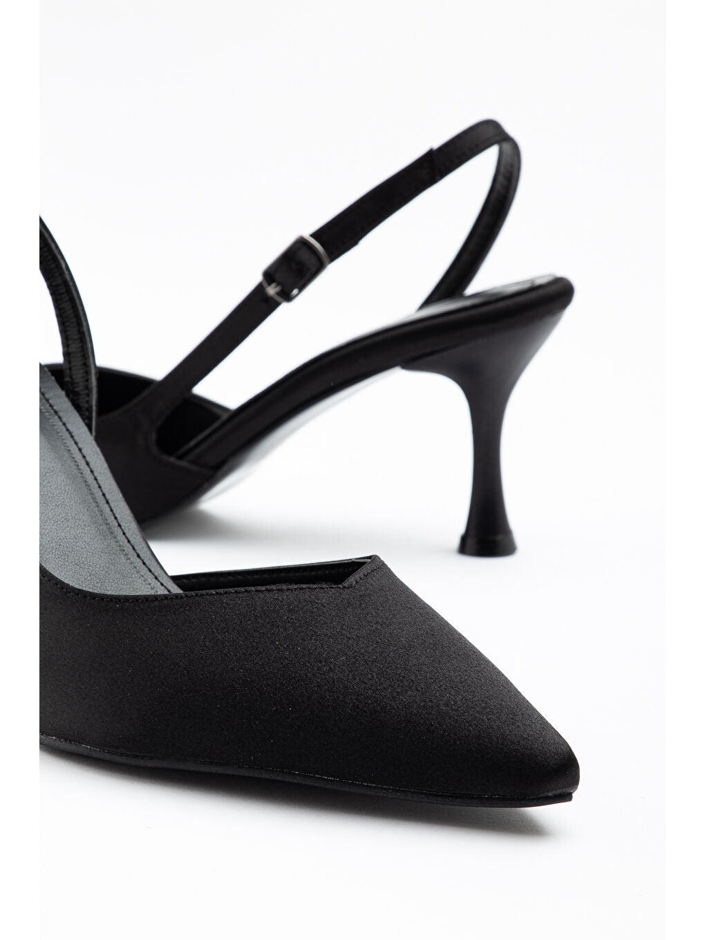 Siyah Rives Günlük Ortopedik Kadın Klasik Topuklu Ayakkabı-1