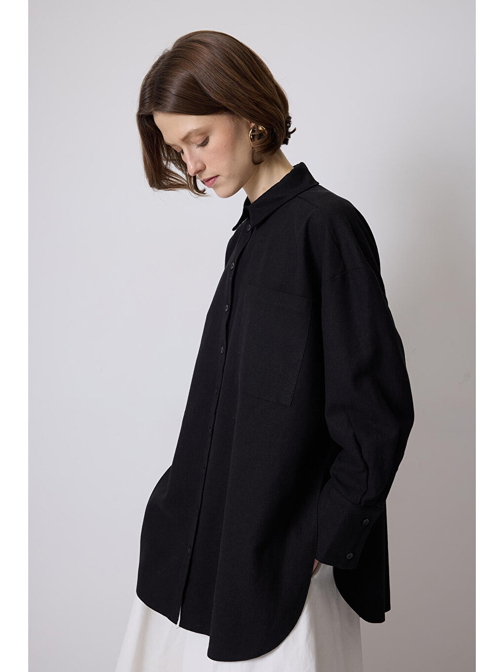 Siyah Relax Fit Keten Gömlek