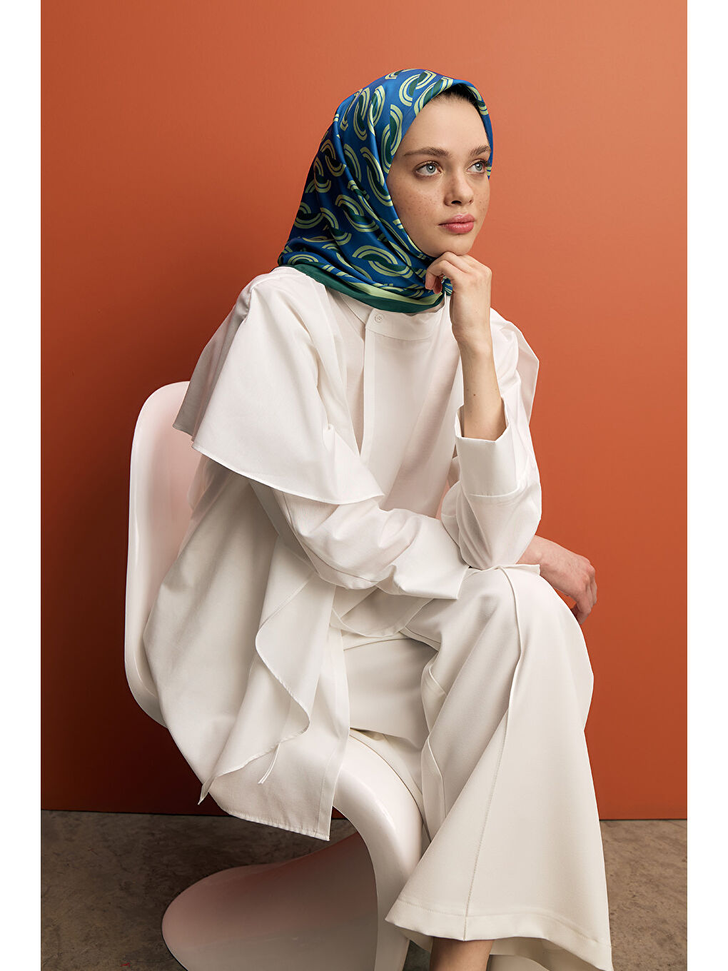 Yeşil Twill İpek Eşarp Aura Zümrüt-4