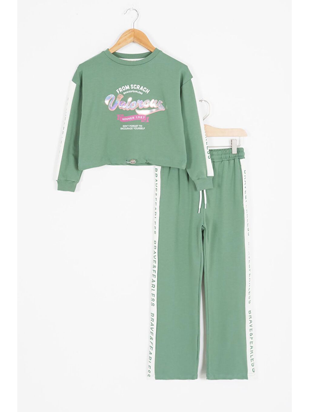 Yeşil Şerit Yazılı Payetli Kız Çocuk Eşofman Takımı 17133