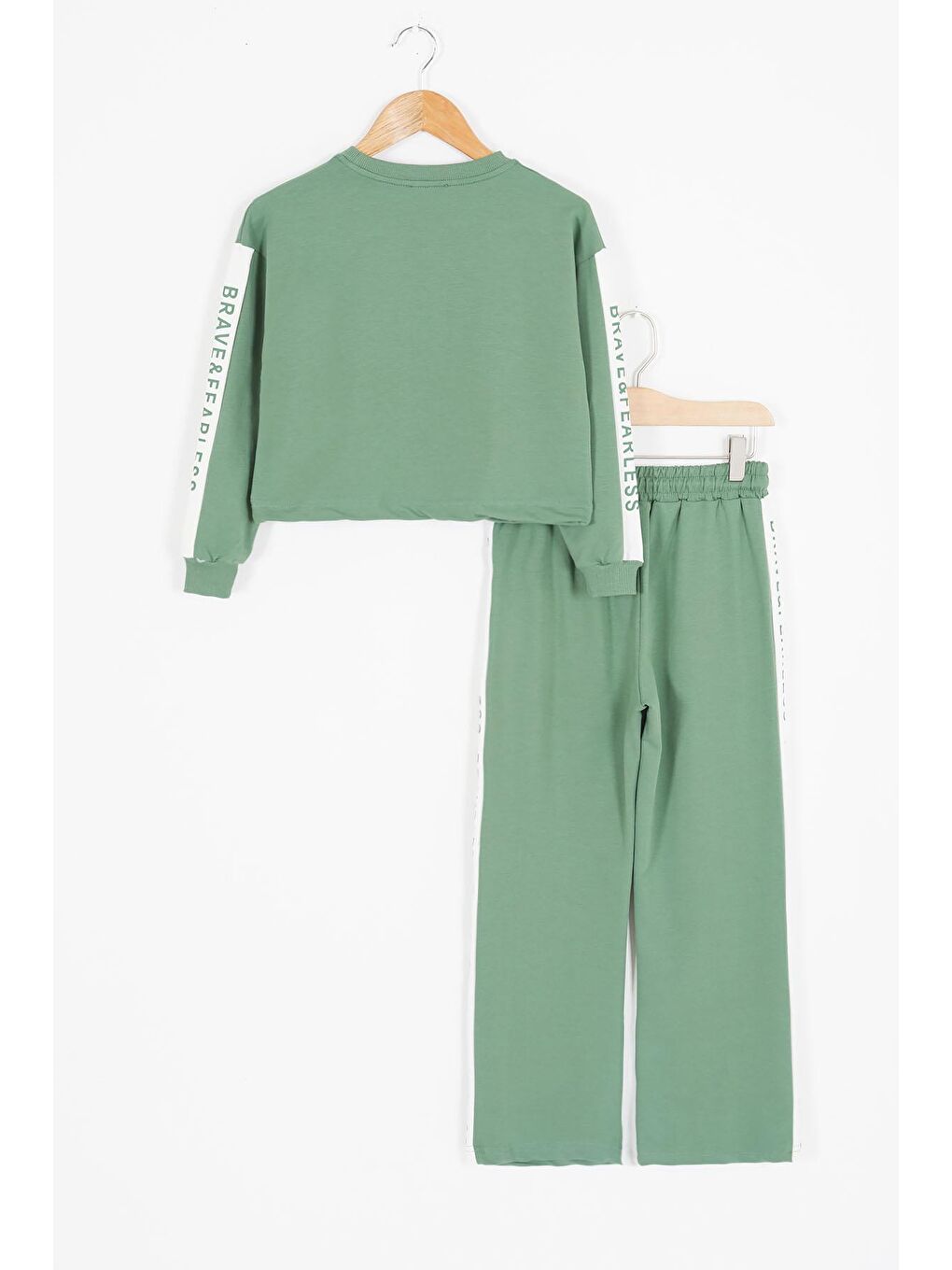Yeşil Şerit Yazılı Payetli Kız Çocuk Eşofman Takımı 17133-4