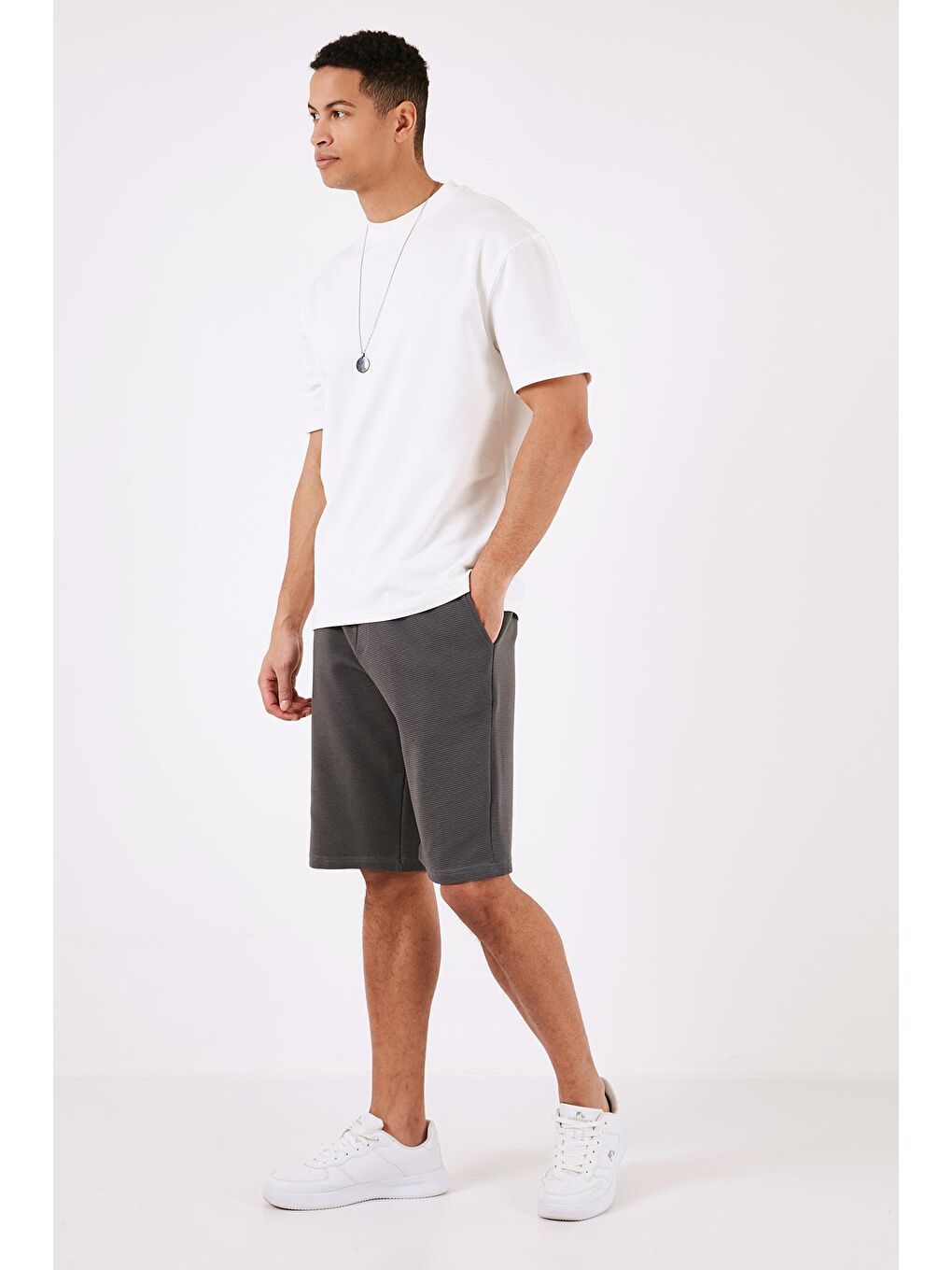 Buratti Antrasit Pamuklu Relaxed Fit Cepli Short 5908023 - 1