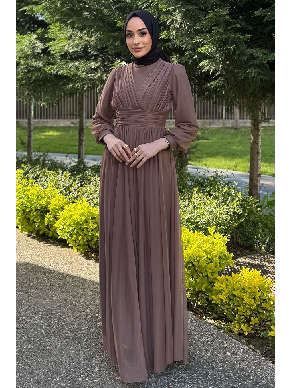 Bej Kadın Piliseli Bel Kuşak Detaylı Tüllü Tesettür Abiye-1