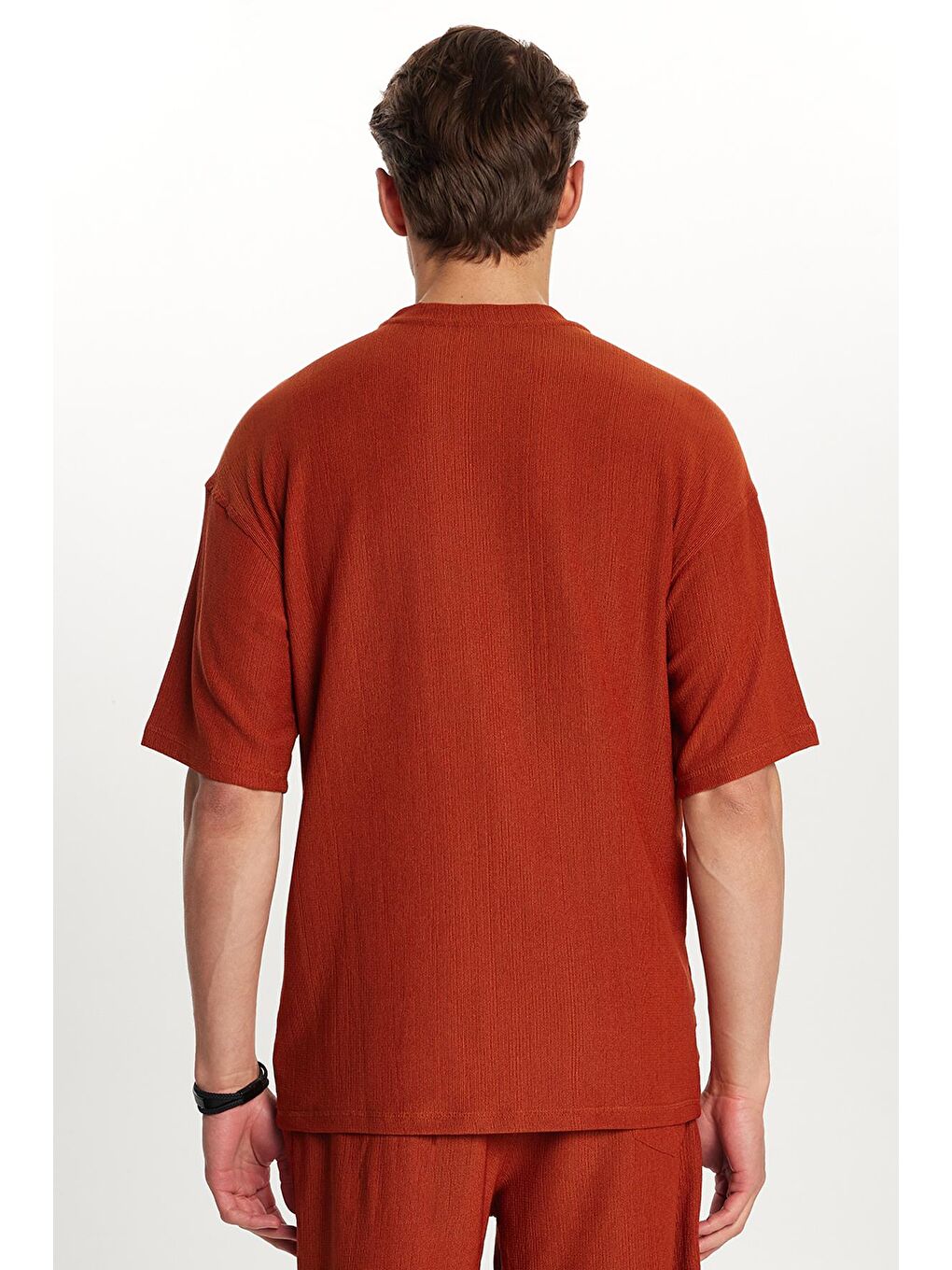 Kırmızı Erkek Standart Fit Pamuklu Jakarlı Baskılı Bisiklet Yaka Beli Bağcıklı Kiremit Şort Takım-6