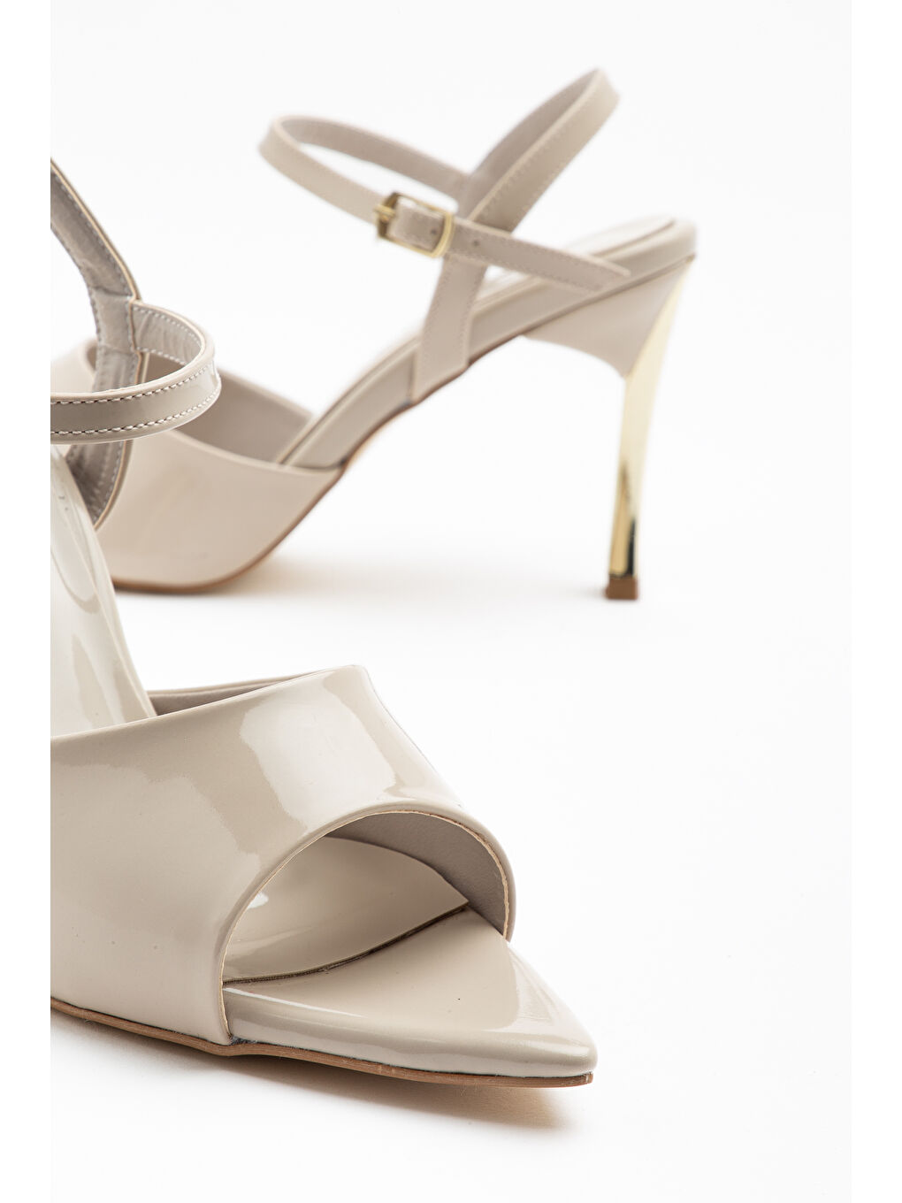 Bej D1325 Günlük Ortopedik Kadın Klasik Topuklu Ayakkabı-2