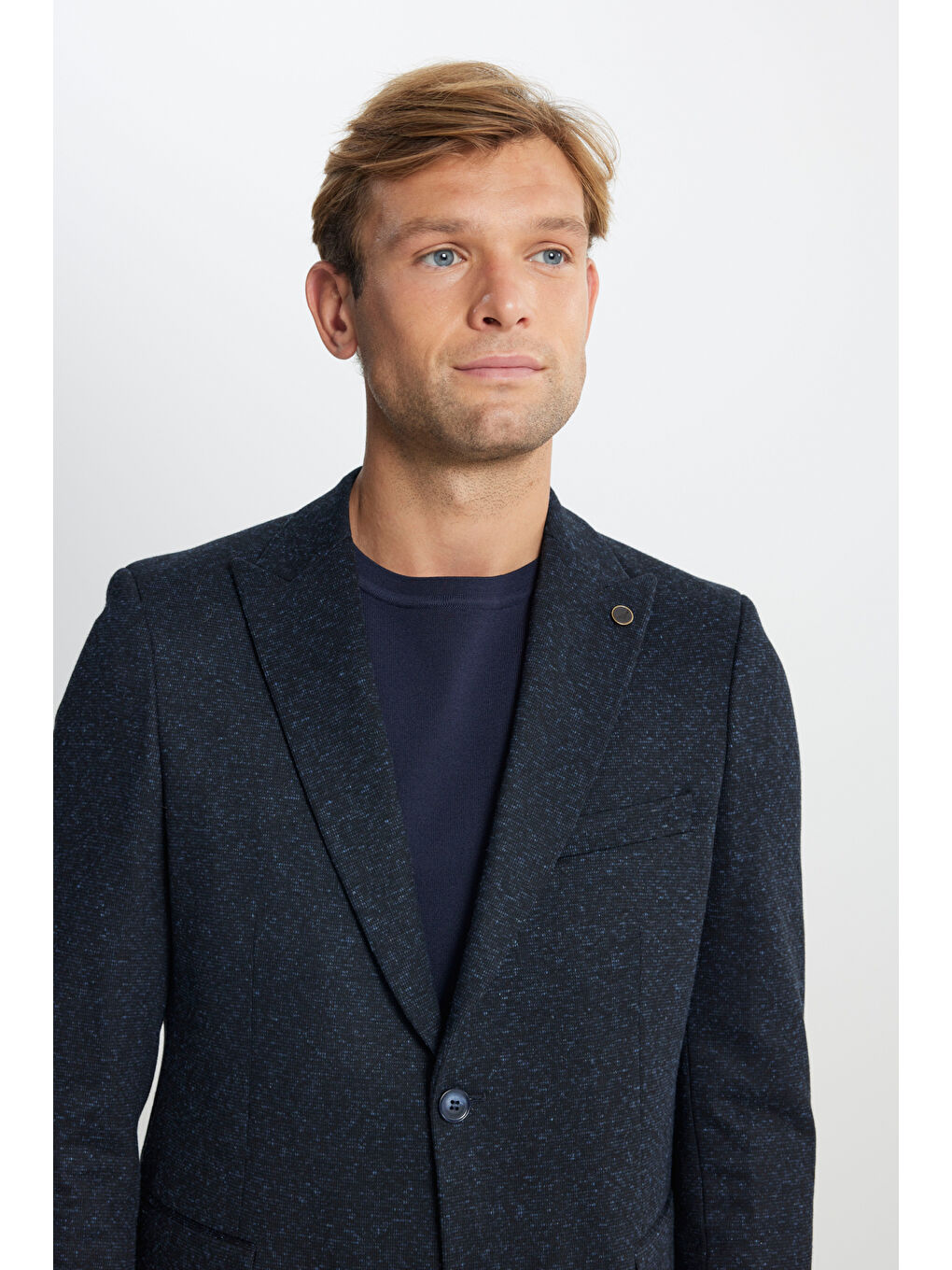 Erkek Lacivert Yünlü Regular Fit Rahat Kesim Kırlangıç Yaka Armürlü Kapak Cepli Ceket-3