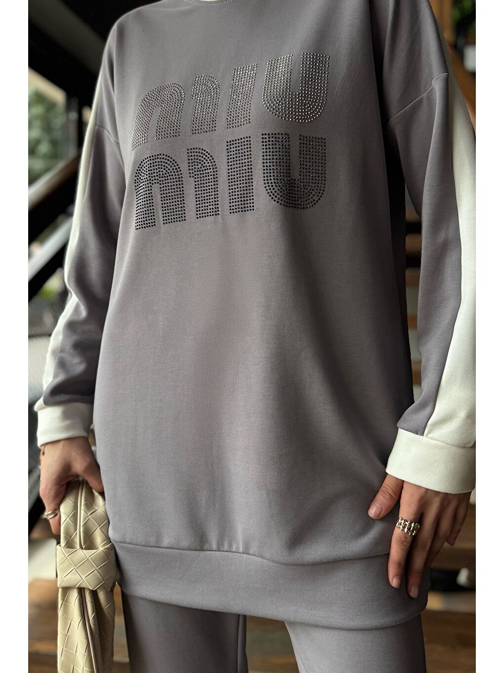 Gri Renk Garnili Taşlı Büyük Beden Tesettür Tunik Pantolon İkili Takım-5