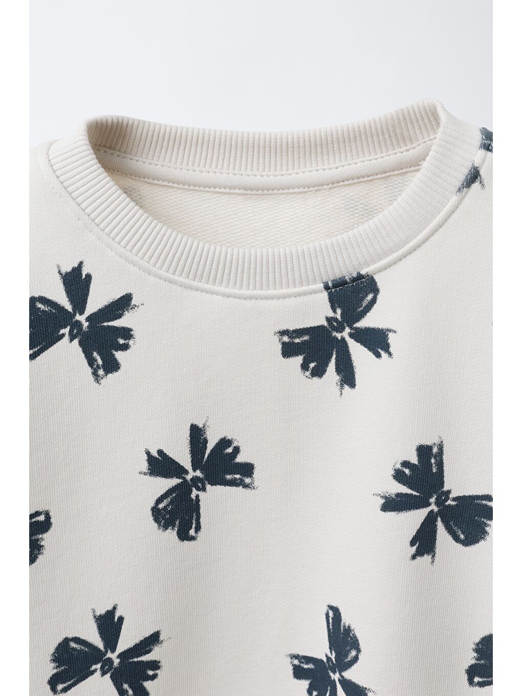 Karışık Kız Çocuk Pamuklu Krem Fiyonk Desenli Sweatshirt Ve Tayt Takım-2