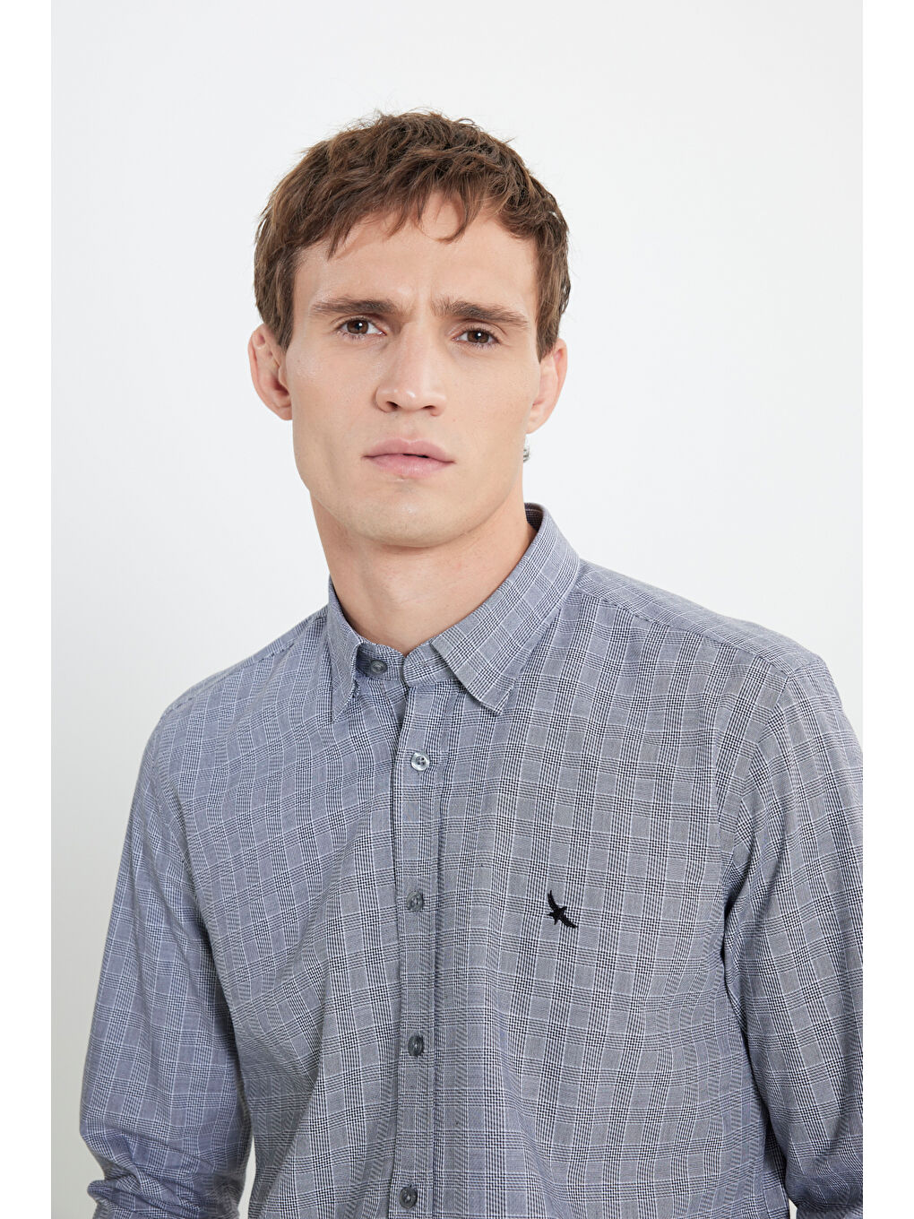 Erkek Gri-Beyaz %100 Pamuk Oxford Slim Fit Dar Kesim Gizli Düğmeli Yaka Kareli Gömlek-4