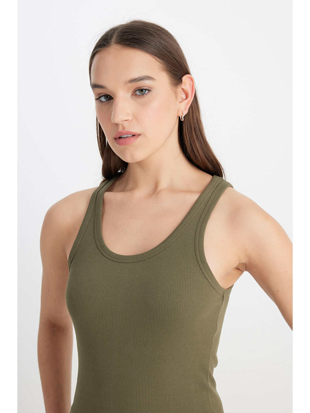 Slim Fit Dar Kesim Yeşil Tişört-1