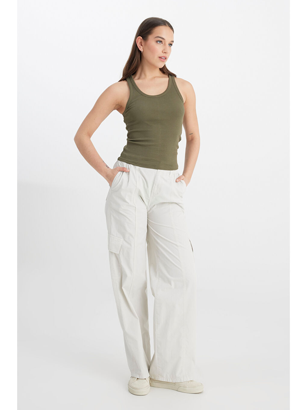 Slim Fit Dar Kesim Yeşil Tişört-2