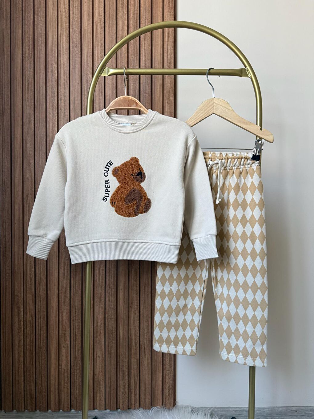 Karışık Erkek Çocuk Pamuklu Ekru Pelüş Ayıcık Baskılı Sweatshirt Ve Desenli Pantolon Takım-2