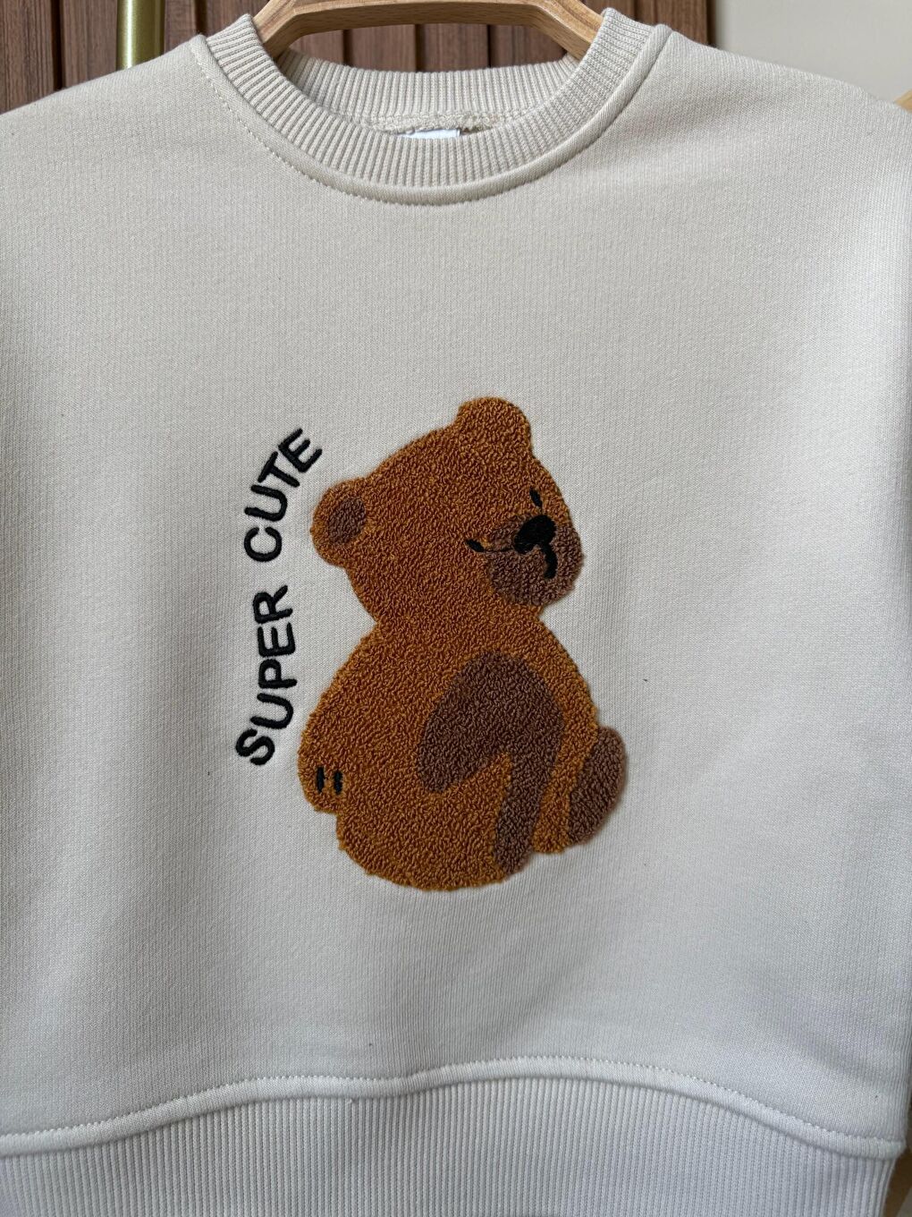 Karışık Erkek Çocuk Pamuklu Ekru Pelüş Ayıcık Baskılı Sweatshirt Ve Desenli Pantolon Takım-3