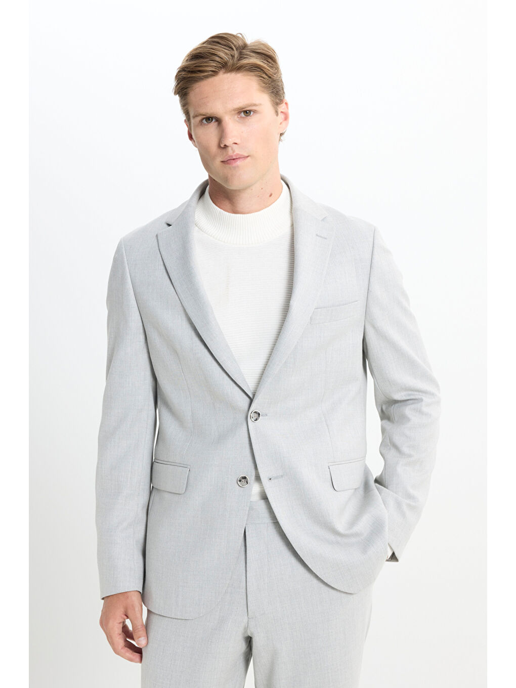 Erkek Açık Gri Slim Fit Mono Yaka Çizgili Kapak Cepli Takım Elbise-4