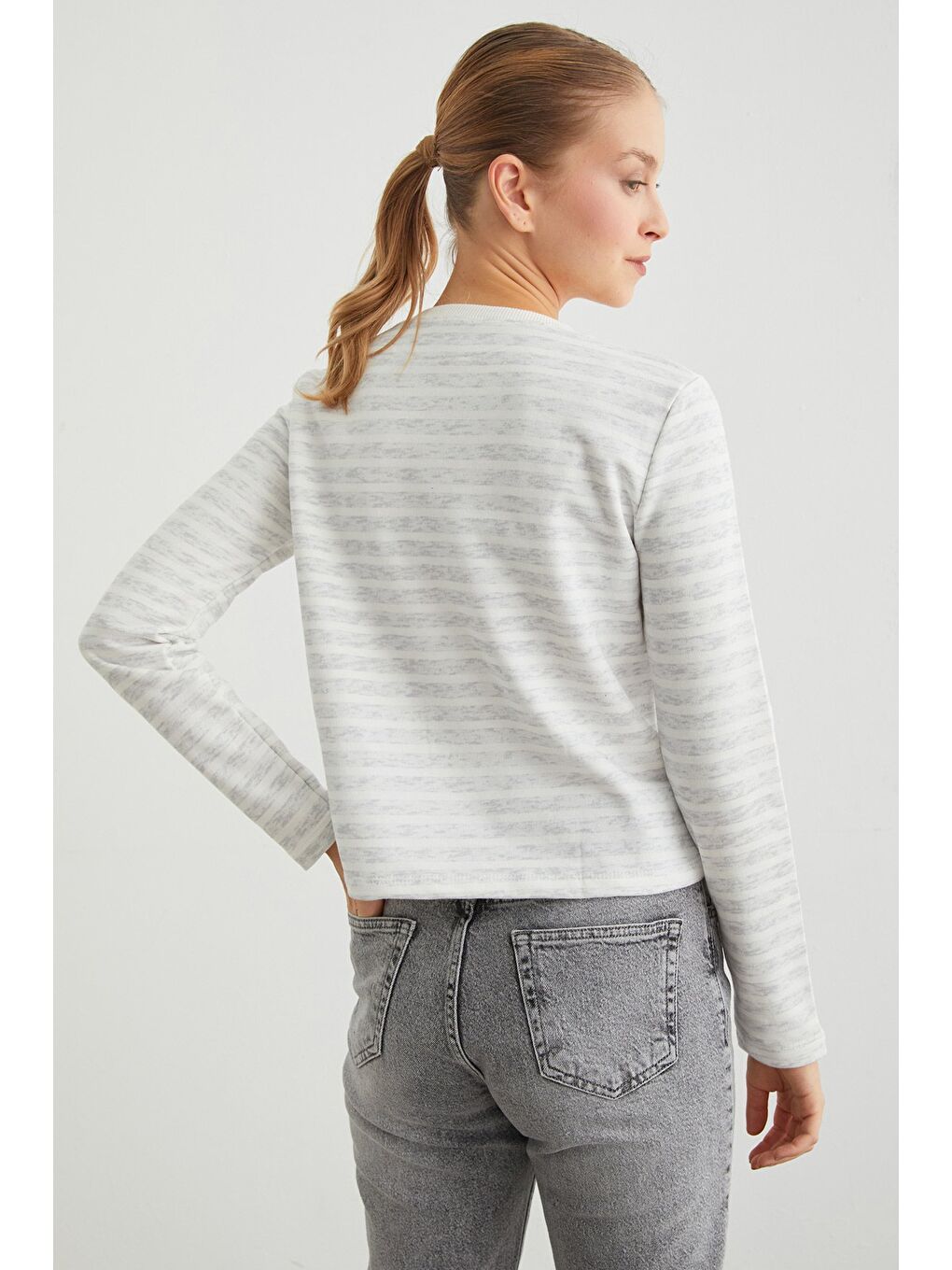 Gri 3 İplik Şardonsuz Çizgili Bisiklet Yaka Sweatshirt-3