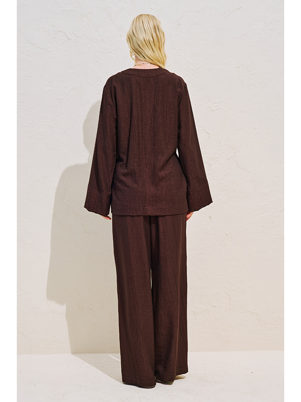 Kahverengi Dokulu Bağlamalı Kimono Bluz Acıkahve-6