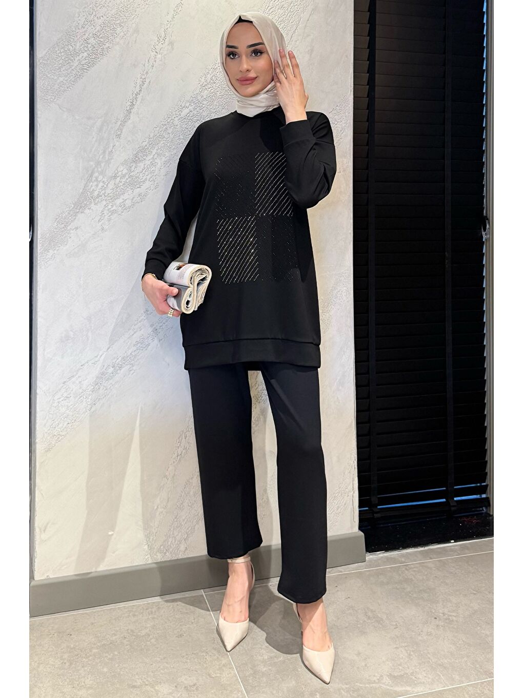 Siyah Ön Taşlı Bisiklet Yaka Büyük Beden Tesettür Tunik Pantolon İkili Takım-1