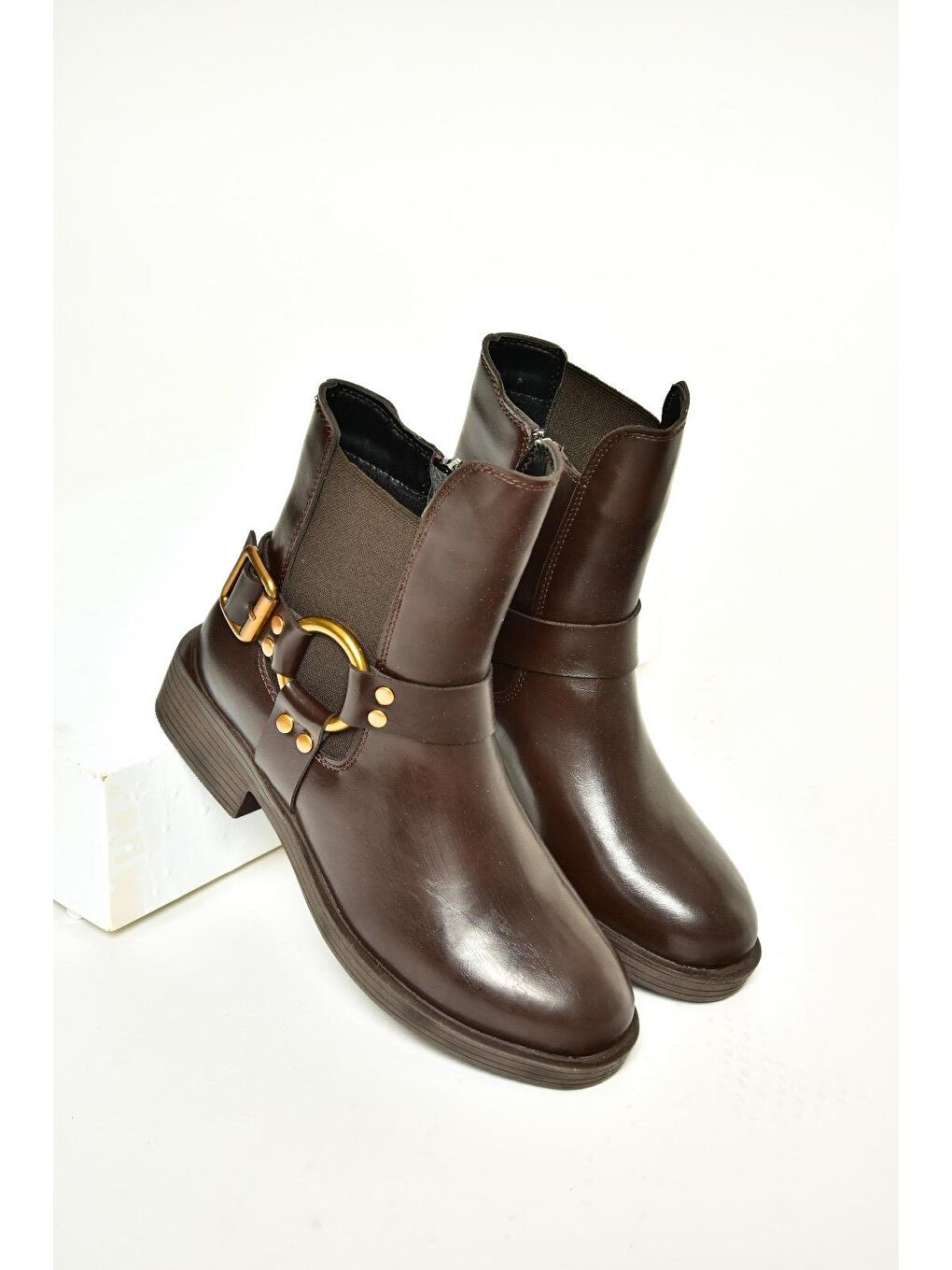 T8208810 Kahverengi Kadın Bot-7