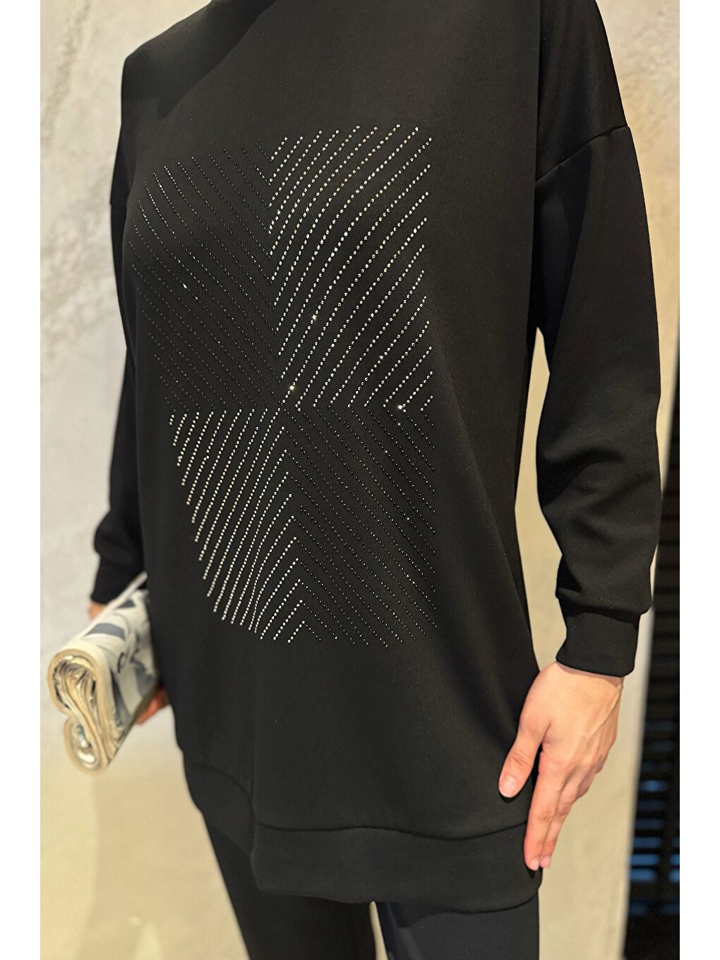 Siyah Ön Taşlı Bisiklet Yaka Büyük Beden Tesettür Tunik Pantolon İkili Takım-4