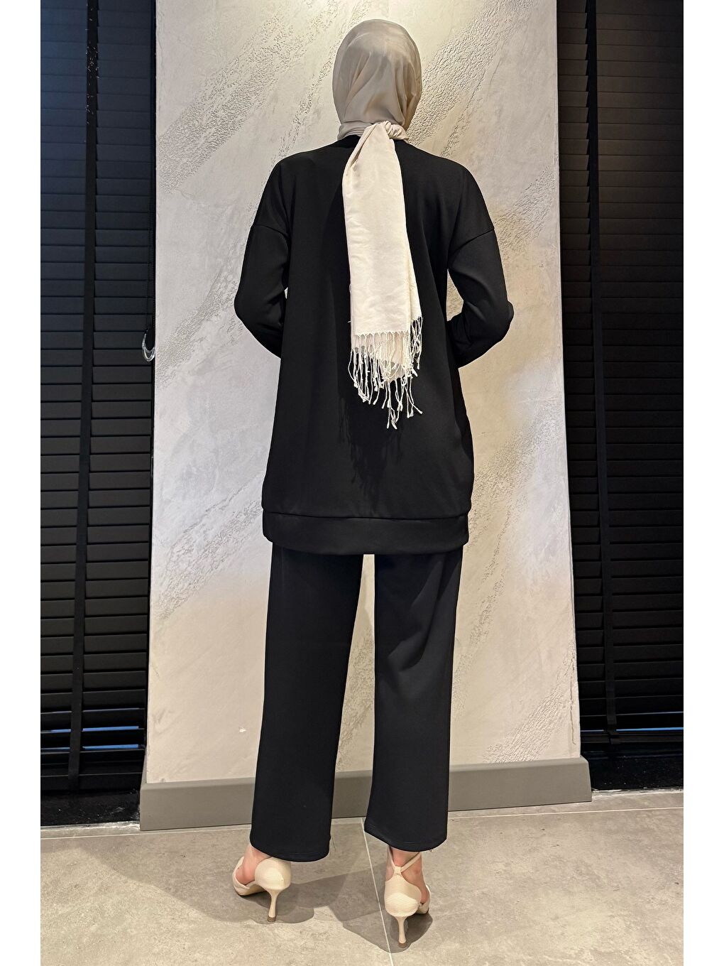 Siyah Ön Taşlı Bisiklet Yaka Büyük Beden Tesettür Tunik Pantolon İkili Takım-7